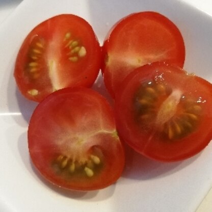 トマトの漬物初めてです！
いつもと違って更においしい(*´～｀*)